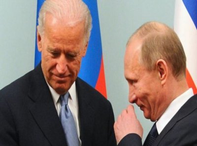 Байдън поиска от Путин предсказуема връзка в телефонен разговор