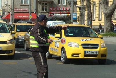 Иде лято: Такситата в Бургас скачат