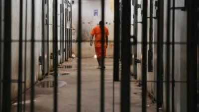 Бивш затворник: В килията ме лазиха дървеници и хлебарки