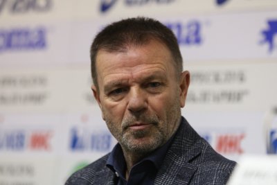 Спрягат Стойчо Младенов за треньор на Берое