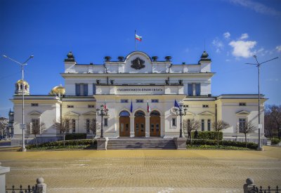 Първо в Lupa.bg: Народното събрание остава в историческата си сграда