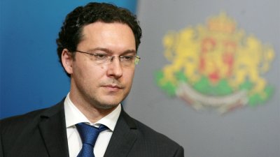 ЕНП подкрепи Митов за премиер