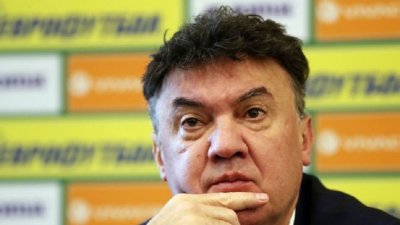 ШОК! Боби Михайлов оттегли оставката си