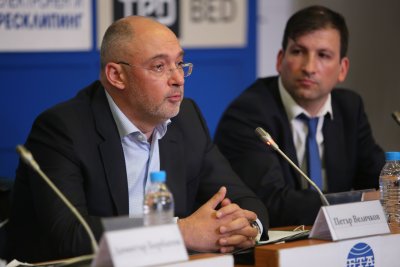 Петър Величков: БФС е разграден двор