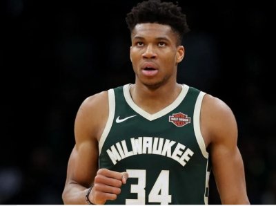 Антетокумбо с личен рекорд в НБА