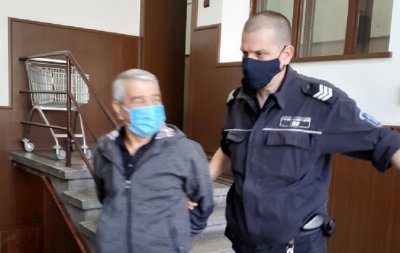 Сербеза влиза в пандиза за блудства с 3 деца