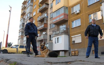 Задържаха сериен измамник на старци в Плевен