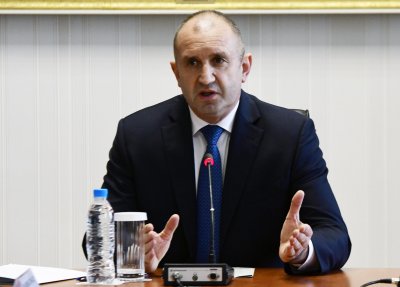 Радев след рокадите във властта: Със служебното правителство се връща държавността
