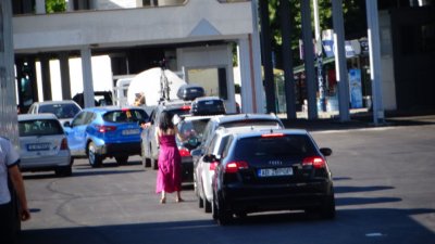 Влизаме в Гърция денонощно през 2 КПП-та