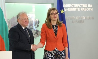 И новата власт остава твърда в РС Македония