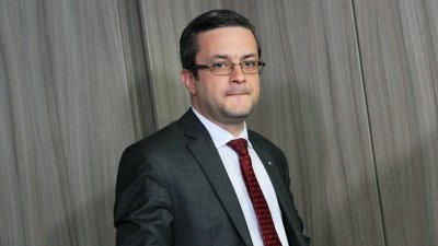 Биков уволни Бойко Рашков