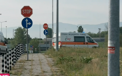 Самолет кацна аварийно в София