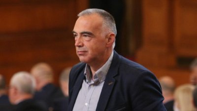 Медицинските сестри искат извинение за изцепката на Антон Кутев