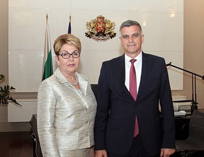 Премиерът Янев при руския посланик 