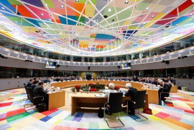Антиковид: ЕС отпусна €400 млн. за медии