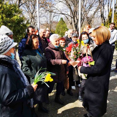 Мая гледа към следващия парламент с точка 1 преизчисление на пенсиите