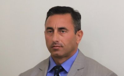 Шефът на НАП Румен Спецов прехвърлил фирмата си на рецидивист с четири присъди