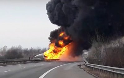 Пожар на магистрала “Тракия" (Видео)