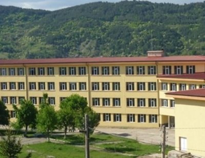 Уволняват агресивната учителка от Дупница?