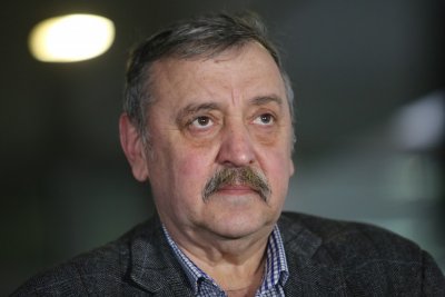 Тодор Кантарджиев към абитуриентите: Щастлив път (ВИДЕО)