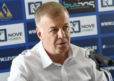 Наско Сираков: Няма бивши собственици в сделката за Левски