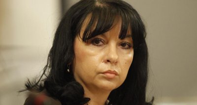 И Петкова не приема оставката на шефа на НЕК