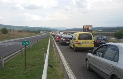 Верижна катастрофа на &bdquo;Тракия&ldquo;, има пострадали