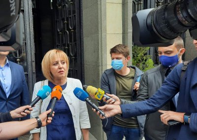 Манолова излезе с критики към новия шеф на ДНСК