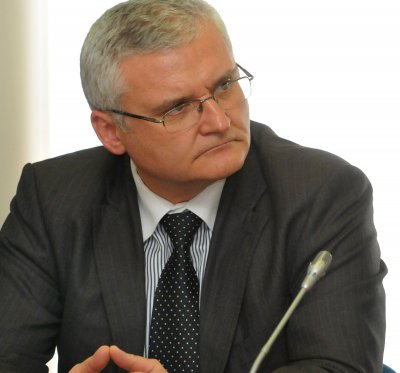 Разследват Ангел Папалезов от началото на годината