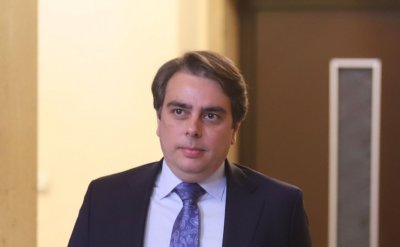 УНИКУМ! Фирма за копане къта 32 „милки” кеш