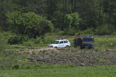 Намериха спасителна жилетка на пилота на падналия изтребител