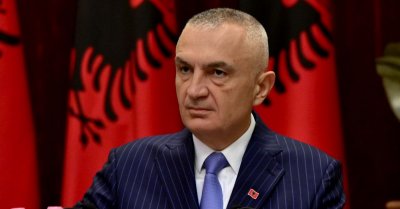 Албанският парламент маха президента Илир Мета