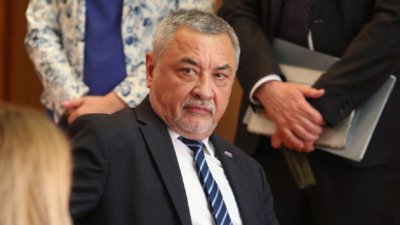 „Патриотите” лапнали 280 бона от кабеларката СКАТ