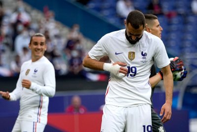 Франция загуби Бензема за мача с Германия