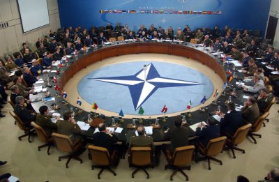 НАТО против наземното базиране на ядрени ракети в Европа
