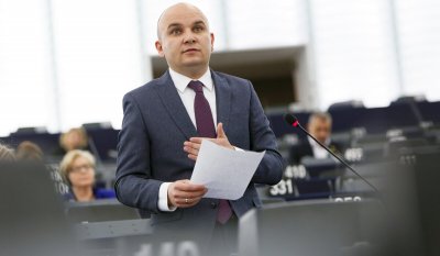 Избраха Илхан Кючук за президент на европейските либерали