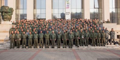 УНИКАЛНА СНИМКА: Всички български пилоти в един кадър