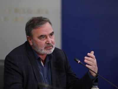 Доц. Кунчев: Пенсионирането на Кантарджиев е законно