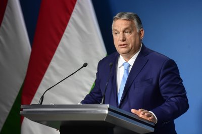 Орбан се готви за изборите през 2022 г. 