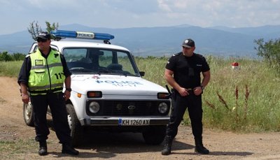 По традиция: Полиция пази черешите в Кюстендил