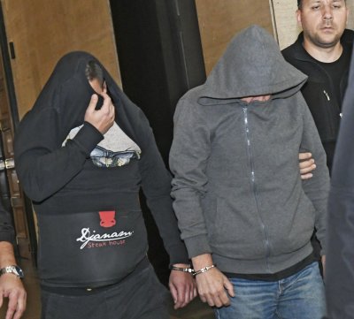 20 години затвор за братовчеди, убили полицай