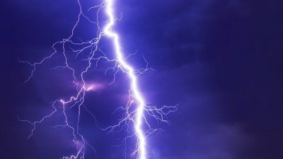 Мълния рани шестима в Турция, двама са в тежко състояние