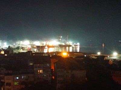 Тумба роми атакуваха пристанище в Бургас (ВИДЕО)