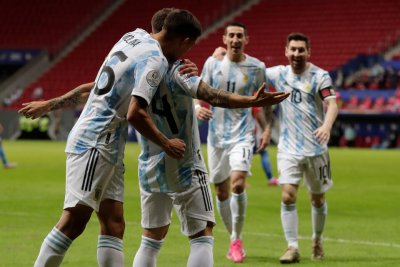 Аржентина е първият 1/4-финалист на Копа Америка, Канибала донесе първа точка на Уругвай
