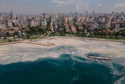„Смъртоносен газ“ заплашва Мраморно море