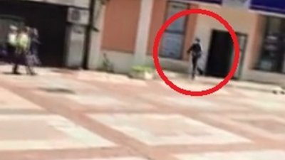 Гледат мярката на банковия обирджия в центъра на Дупница