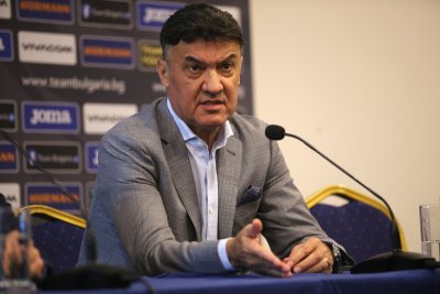 Изчегъртане и във футбола: Боби Михайлов уволни шефа в Бургас