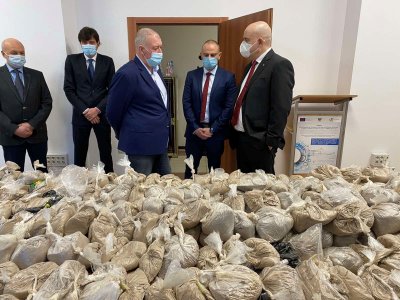 Още един в ареста за хероина от Дубай за 26 милиона