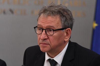 Кацаров: Коронавирусът може да удари пик през лятото