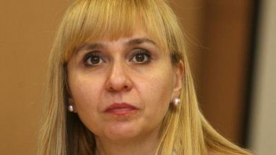Омбудсманът: 100 000 българи лишени от здравен сертификат